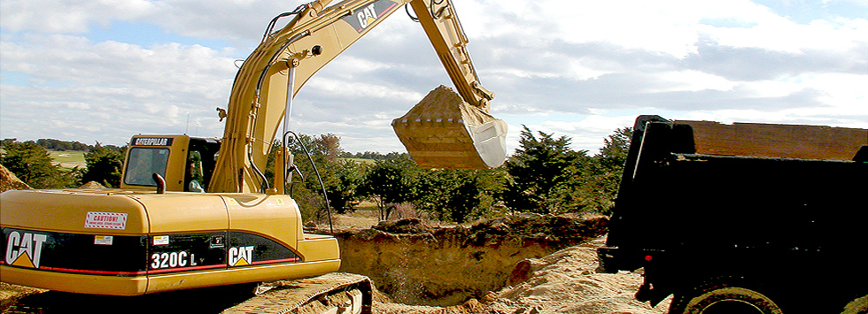 Reis Trucking excavator working a Nantucket site